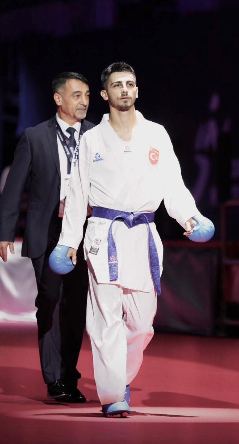 Eray Şamdan Kimdir ?