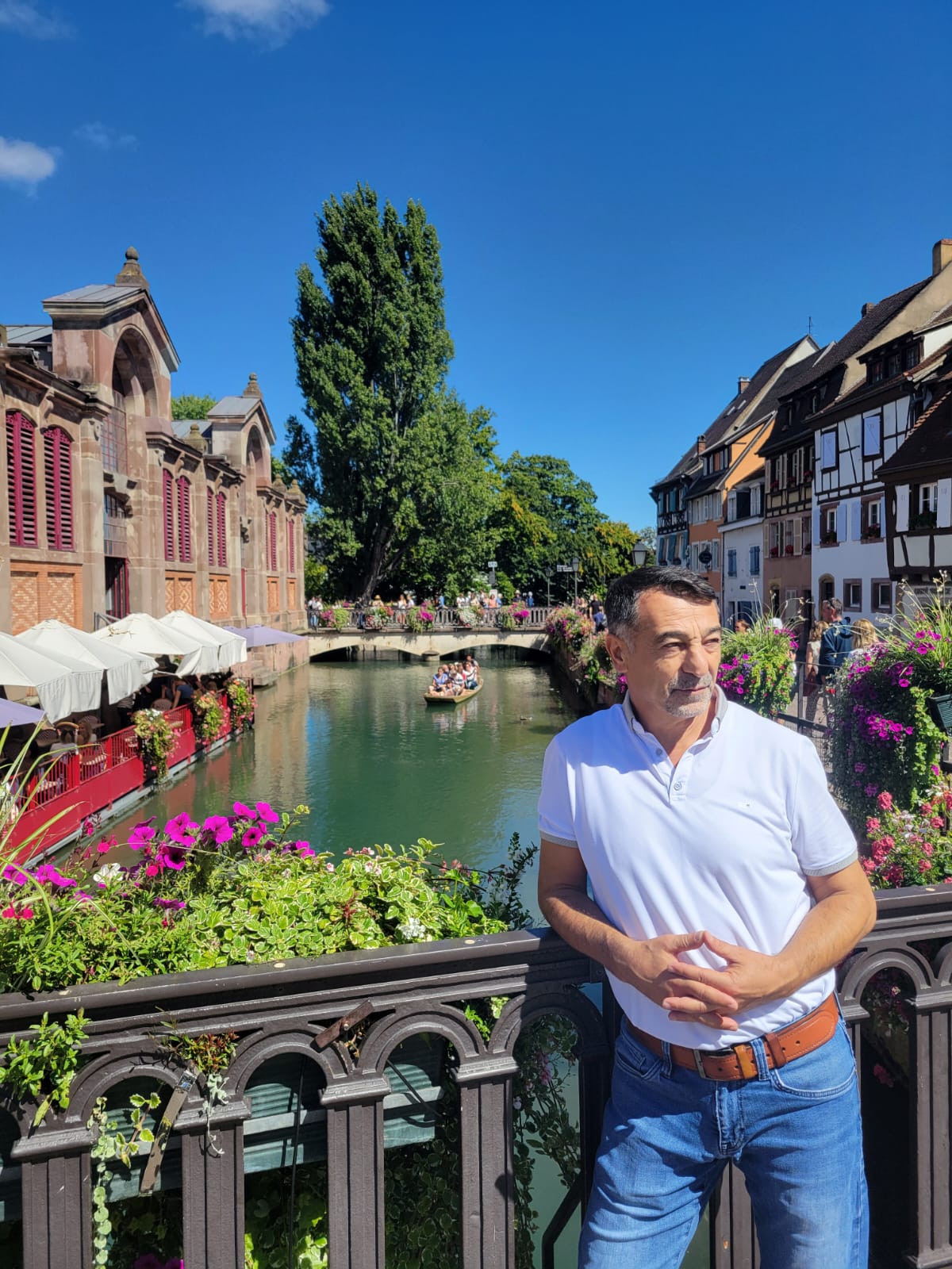 Adnan Şamdan Kimdir